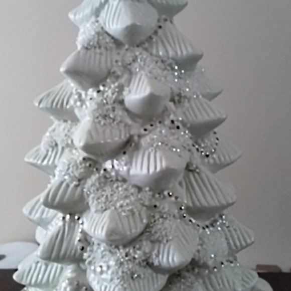 Vintage Ceramic 10" Christmas Tree Music Box ~ Breast Cancer Research Foundation - Picture 12 of 14